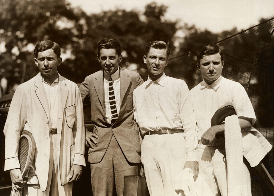 Сборная США по теннису перед Кубком Дэвиса – 1912. В команде, в том числе – Ричард Уильямс и Карл Бэр (оба - по центру).